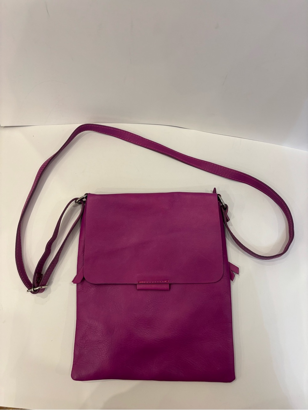 Pelletteria Veneta Italian Leather Crossbody Bag